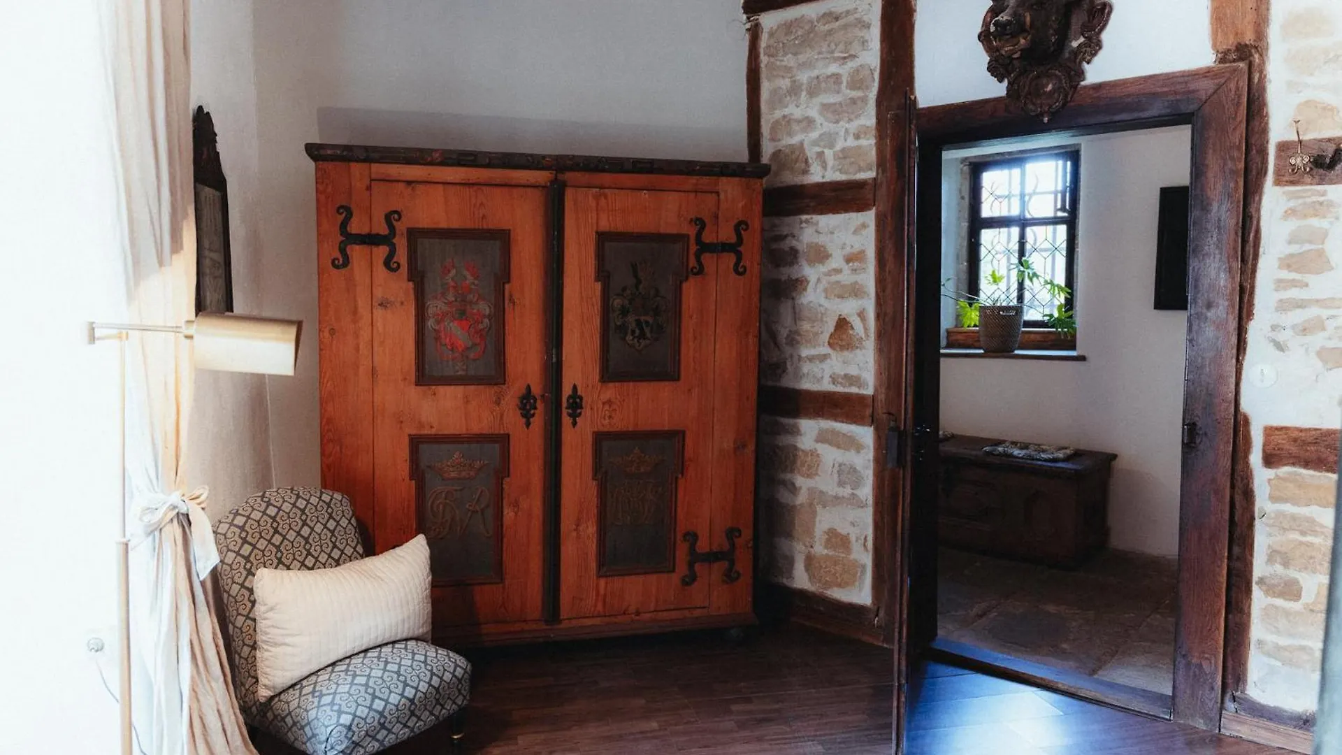 Nyaraló Urlaub Im Wasserschloss Irmelshausen Hochheim